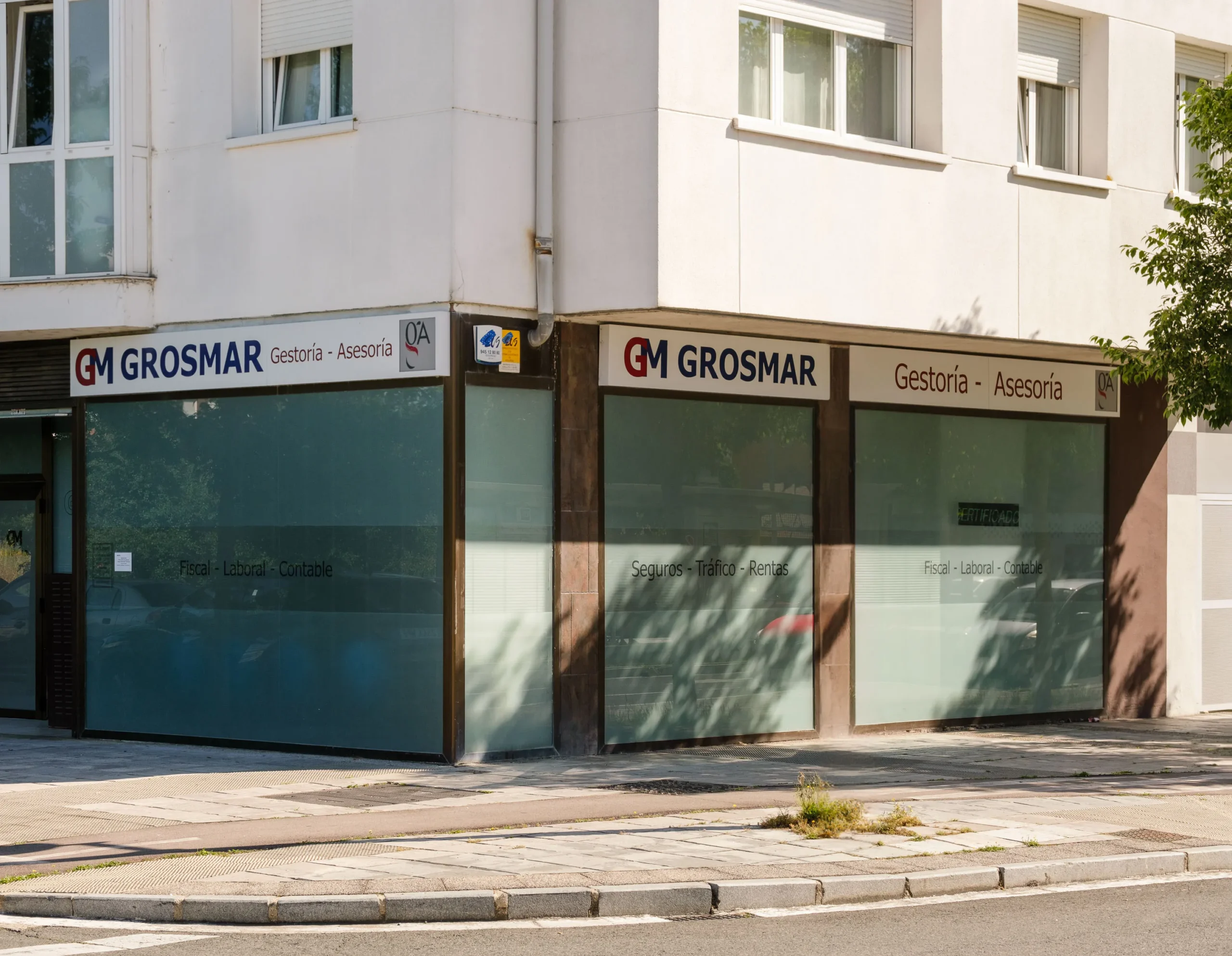 Fachada de Gestoría en Vitoria-Gasteiz